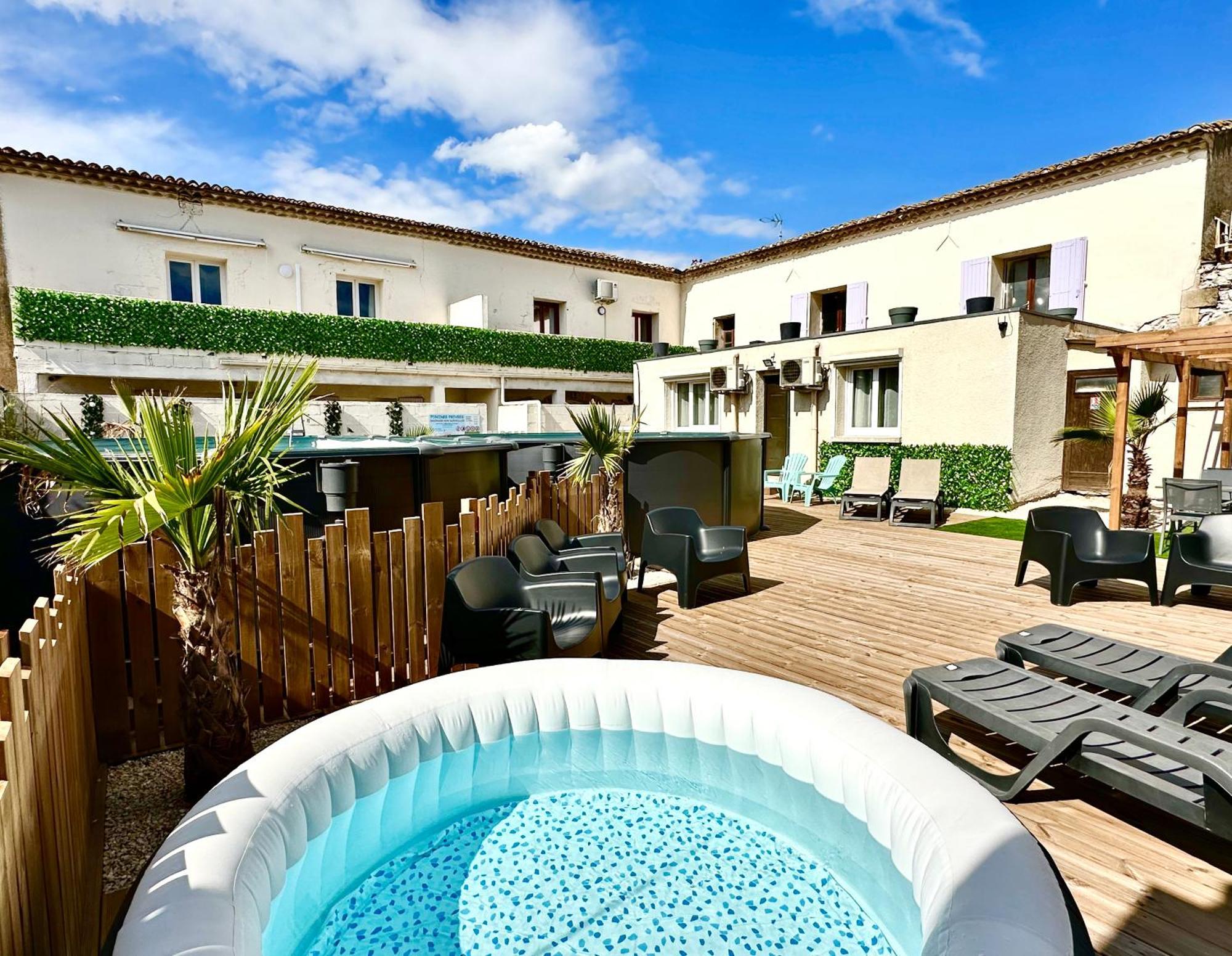 Les Appartements Du Mas - Emeraude Aigues-Mortes Exterior foto