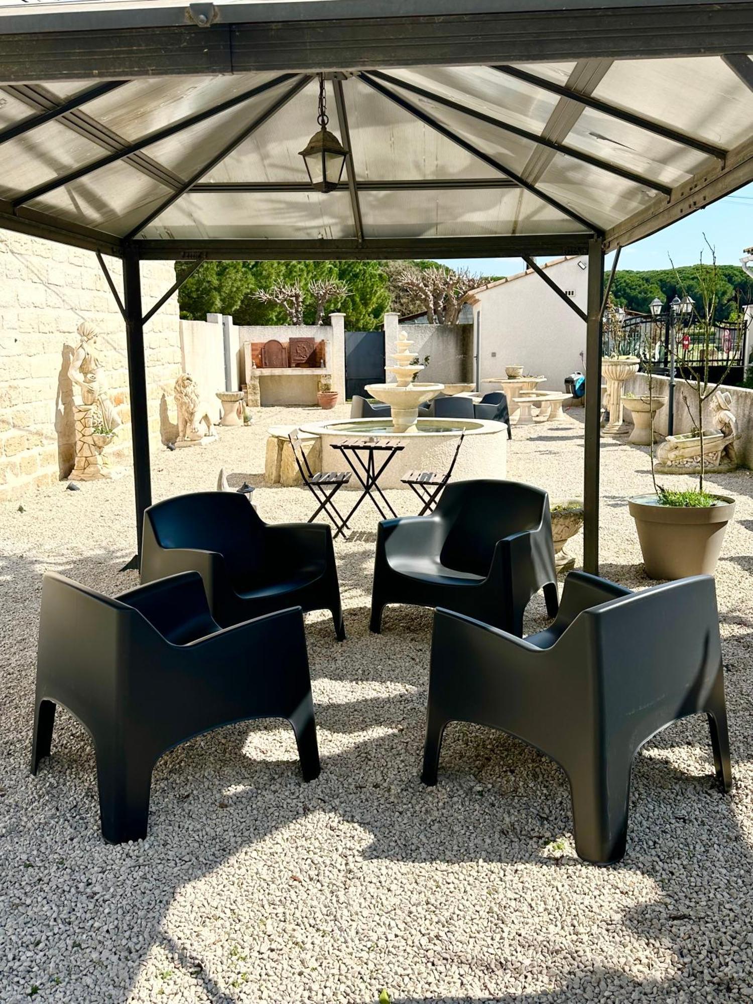 Les Appartements Du Mas - Emeraude Aigues-Mortes Exterior foto